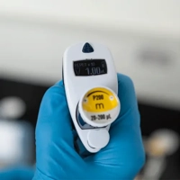 ksa/images/productimages/gulf-circle-for-laboratory-and-medical-supplies/volumetric-pipette/single-channel-adjustable-volume-motorized-pipette.webp