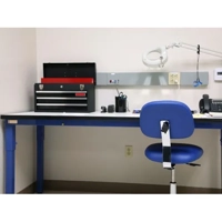 uae/images/productimages/al-kheera-steel-works-llc/workbench/industrial-work-benches-3.webp