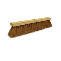 uae/images/productimages/al-mas-cleaning-mat-trdg-llc/cleaning-brush/coco-brush-18-with-plain-wooden-handle.webp