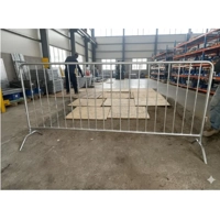 uae/images/productimages/al-qasas-fence-technical-services-llc/police-barrier/crowd-control-barrier-2.webp