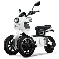 uae/images/productimages/h&a-middle-east-fzc-llc/scooter/eveon-itank-dual-trike-scooter-white.webp