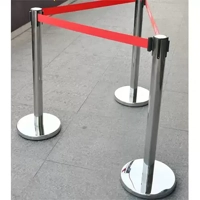 uae/images/productimages/innovative-technical-supplies-llc/queue-barrier/retractable-belt-que-manager-barrier-7-0-kg.webp