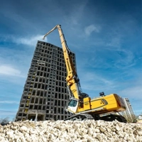 uae/images/productimages/liebherr-middle-east-fze/track-excavator/liebherr-crawler-excavators-r-980-demolition-litronic.webp