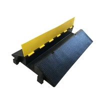 uae/images/productimages/safety-house-general-trading-llc/cable-protector/cable-protector-1-channel-big-cp-11015-900-x-500-x-70-mm-black-yellow-25-kg.webp