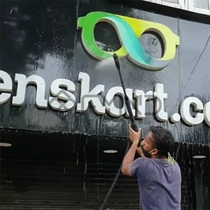 Sign Installation & Maintenance Service