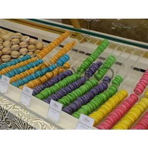 Macaron Display Case