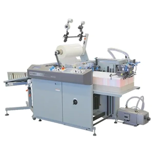 uae/images/productimages/afra-international-dmcc/thermal-lamination-machine/automatic-thermal-laminator-lamination-speed-35-m-min-model-delta-52-komfi.webp