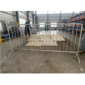 uae/images/productimages/al-qasas-fence-technical-services-llc/police-barrier/crowd-control-barrier-2.webp