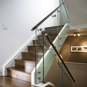 uae/images/productimages/alfaw-aluminium-and-glass-works-llc/railing-service/railing-ramp-railing-design.webp