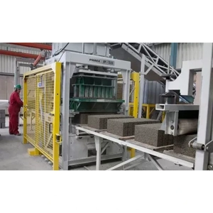 Concrete Block Molder