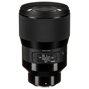 uae/images/productimages/digital-future-solutions/camera-lens/sigma-lens-135mm-f1-8-dg-for-sony-e-mount-2.webp