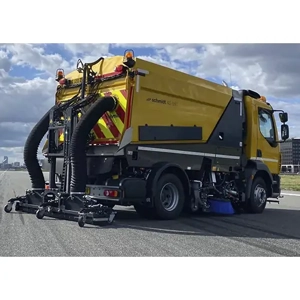 Road Sweeper Machine