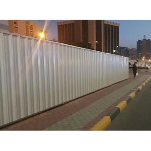 uae/images/productimages/gulf-fence-factory-fze/metal-fence/continuous-hoarding-fence.webp