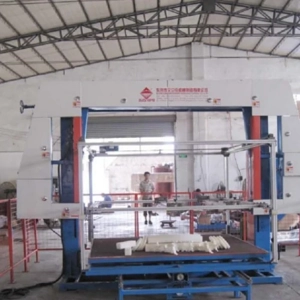 Foam Cutting Machine