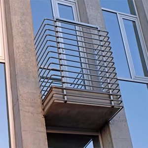 Balcony & External Walkway Service